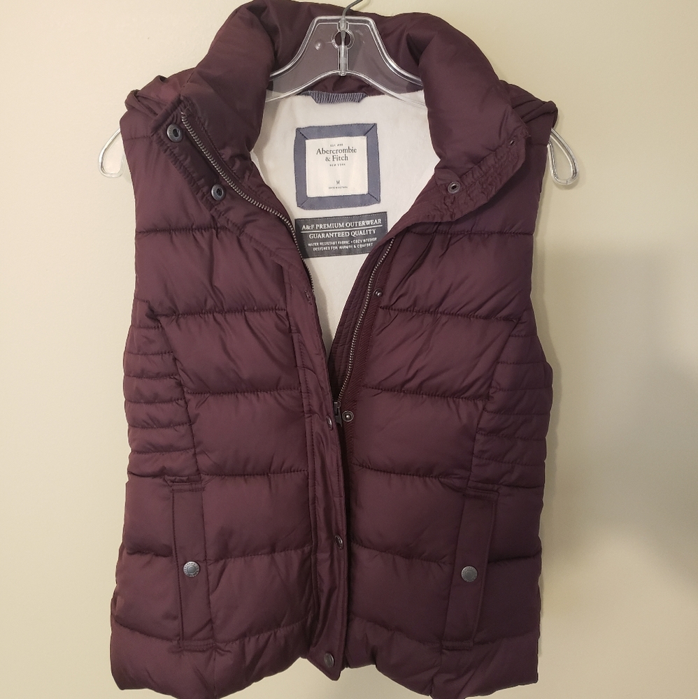 Abercrombie and Fitch vest jacket with hood